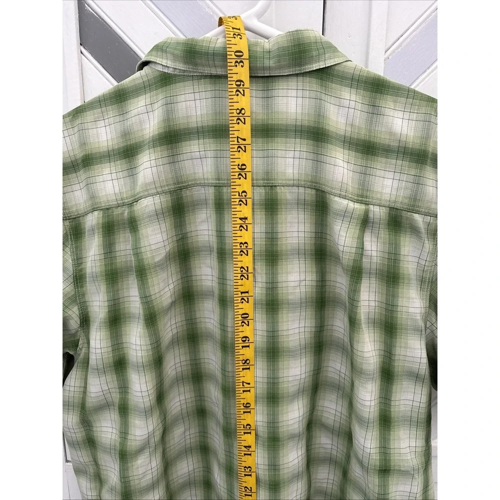The North Face Men's Large‎ Light Green White Plaid Short Sleeve Button Up Shirt